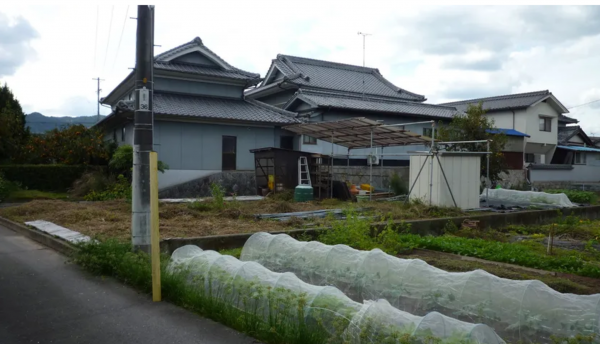 福山市駅家町大字近田、土地の画像です