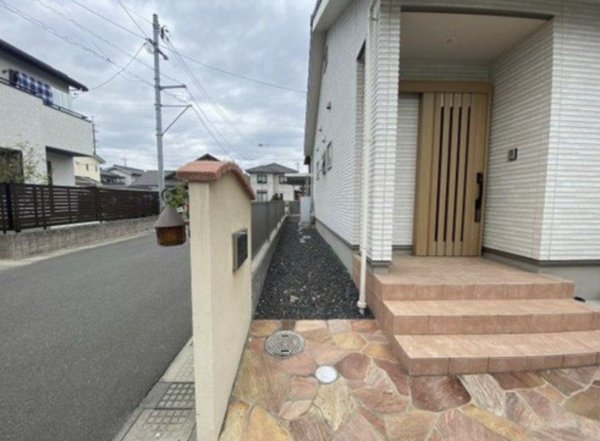 福山市新市町大字戸手、中古一戸建ての画像です