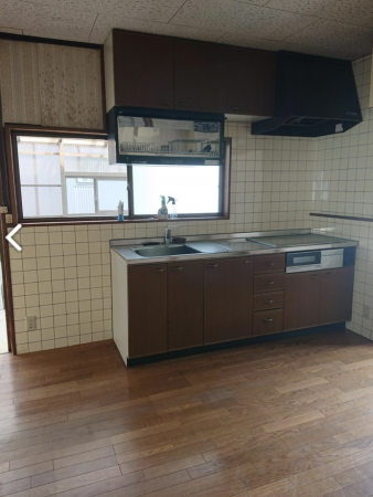 福山市新市町大字戸手、中古一戸建てのキッチン画像です