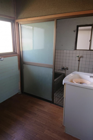 福山市新市町大字戸手、中古一戸建ての風呂画像です