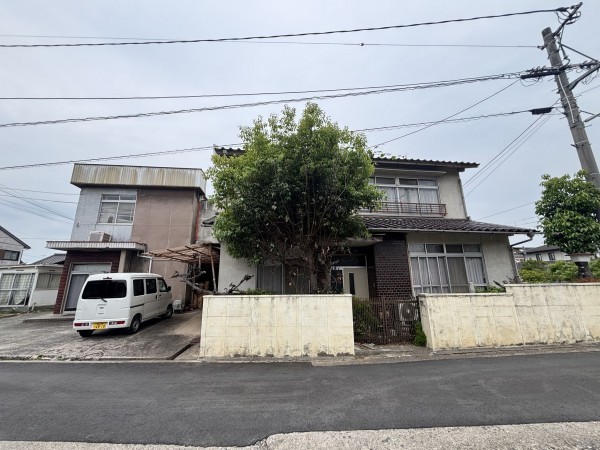 福山市神辺町川南、中古一戸建ての外観画像です