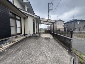 福山市駅家町大字法成寺、中古一戸建ての駐車場画像です