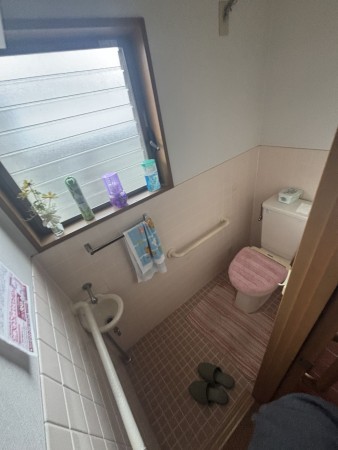 福山市駅家町大字法成寺、中古一戸建てのトイレ画像です