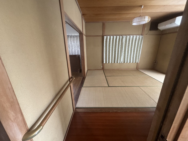 福山市駅家町大字法成寺、中古一戸建ての居間画像です
