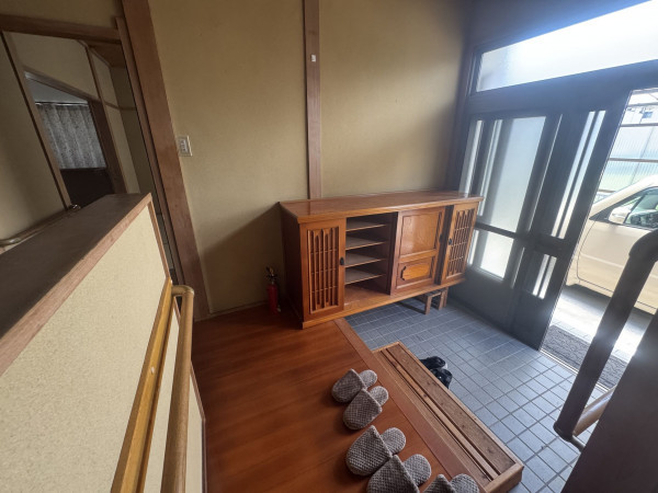 福山市駅家町大字法成寺、中古一戸建ての玄関画像です