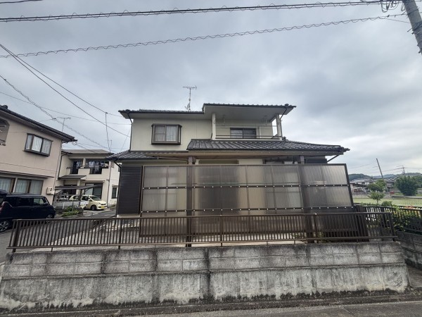 福山市駅家町大字法成寺、中古一戸建ての外観画像です