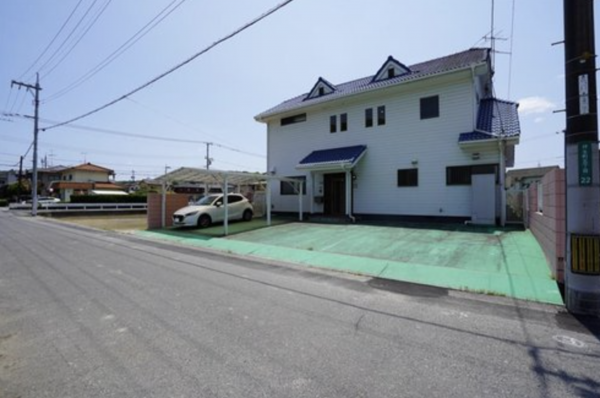 福山市坪生町、中古一戸建ての画像です