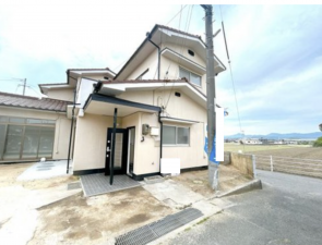 福山市御幸町大字下岩成、中古一戸建ての画像です