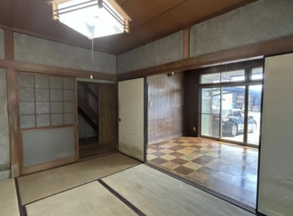府中市鵜飼町、中古一戸建ての画像です