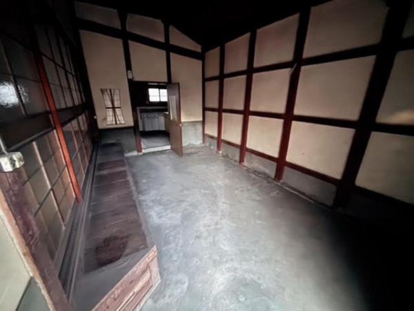 福山市加茂町大字下加茂、中古一戸建ての居間画像です