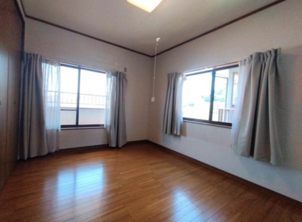 福山市山手町、中古一戸建ての画像です