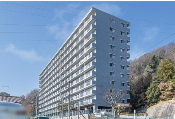 福山市日吉台、マンションの外観画像です