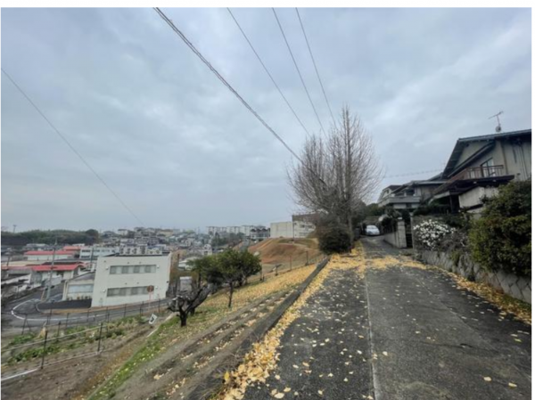 福山市西深津町、土地の前面道路を含む現地写真画像です