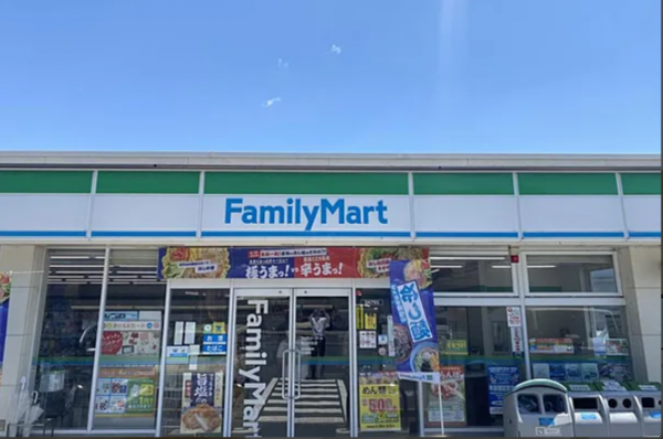 福山市坪生町、中古一戸建てのコンビニ画像です