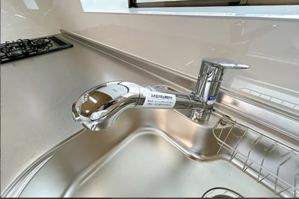 福山市坪生町、中古一戸建ての洗面画像です