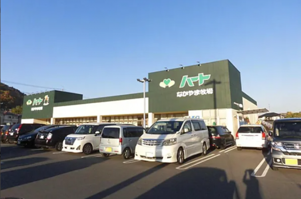 福山市坪生町、中古一戸建てのスーパー画像です