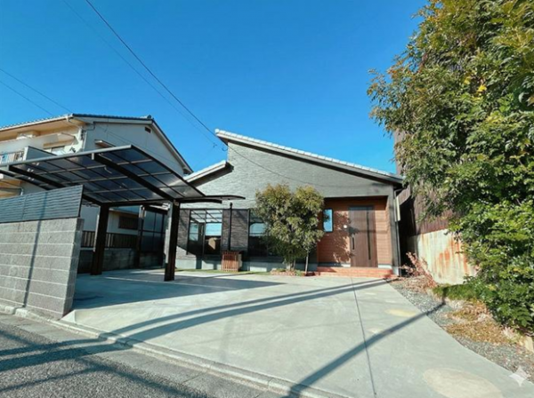 福山市柳津町、中古一戸建ての外観画像です