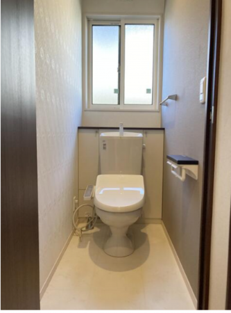 福山市坪生町、中古一戸建てのトイレ画像です