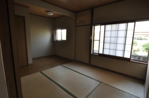 福山市御幸町大字上岩成、中古一戸建ての画像です