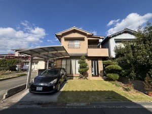 福山市御幸町大字上岩成、中古一戸建ての外観画像です