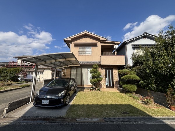 福山市御幸町大字上岩成、中古一戸建ての外観画像です