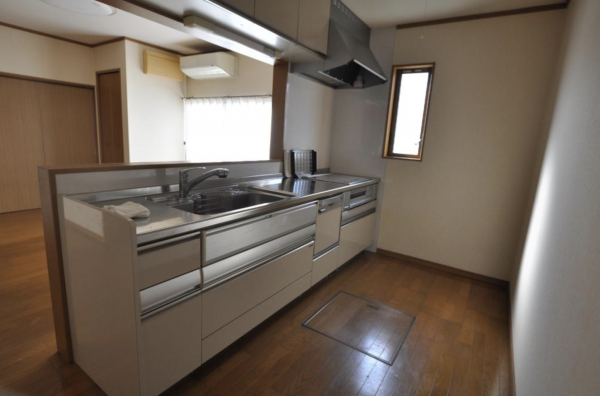 福山市御幸町大字上岩成、中古一戸建ての画像です