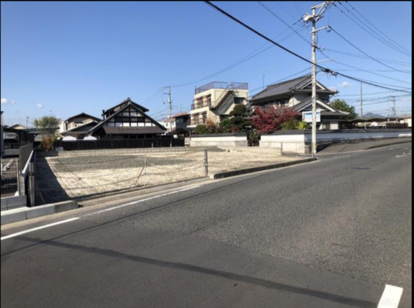 福山市御幸町大字森脇、土地の前面道路を含む現地写真画像です