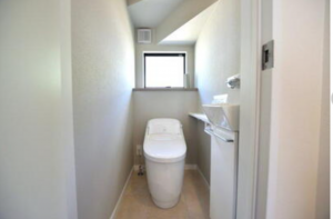 福山市神村町、中古一戸建てのトイレ画像です