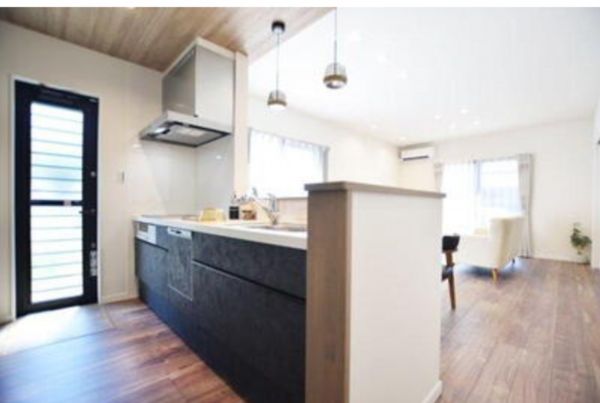 福山市神村町、中古一戸建てのキッチン画像です