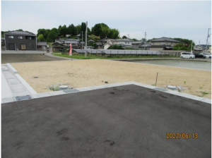 福山市駅家町大字万能倉、土地の前面道路を含む現地写真画像です