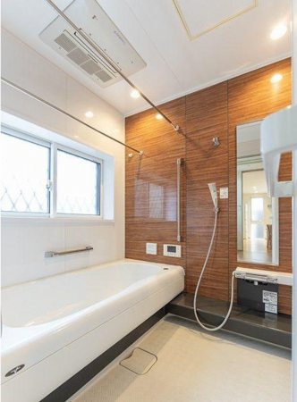 福山市新涯町、中古一戸建ての風呂画像です