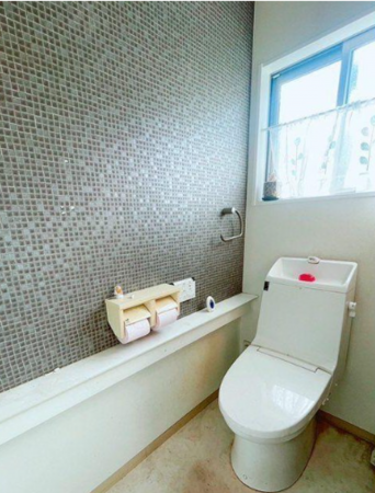 福山市新涯町、中古一戸建てのトイレ画像です
