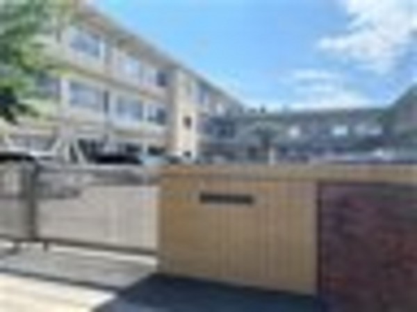 福山市南本庄、マンションの画像です