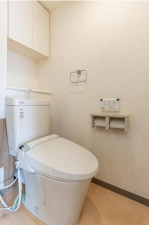 福山市入船町、マンションのトイレ画像です