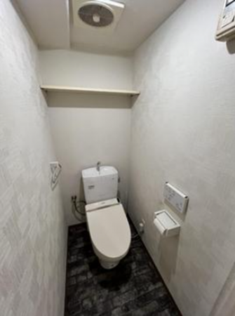 福山市日吉台、マンションのトイレ画像です