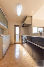 福山市入船町、マンションのキッチン画像です