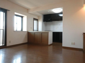 福山市東深津町、マンションの居間画像です