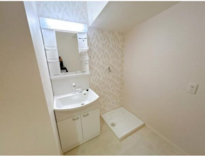 福山市西町、マンションの洗面画像です