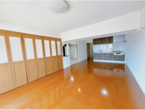 福山市西町、マンションの居間画像です