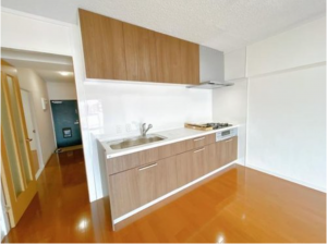 福山市西町、マンションのキッチン画像です