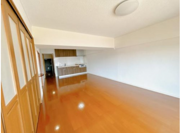 福山市西町、マンションの居間画像です