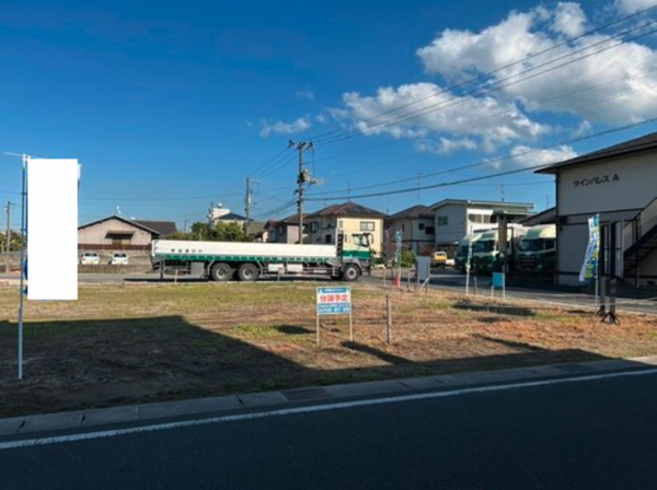 福山市川口町、新築一戸建ての前面道路を含む現地写真画像です