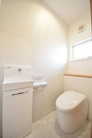 福山市御船町、土地のトイレ画像です