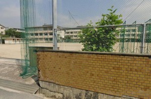 福山市青葉台、新築一戸建ての中学校画像です