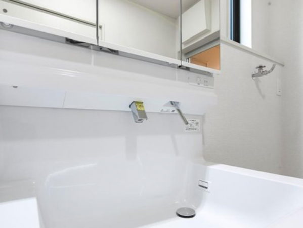 福山市水呑町、新築一戸建ての洗面画像です