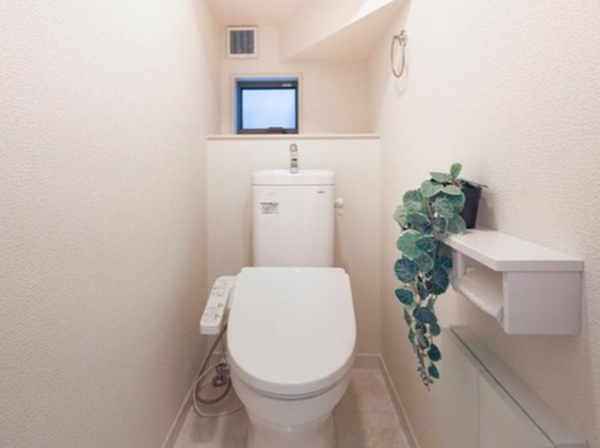 福山市水呑町、新築一戸建てのトイレ画像です