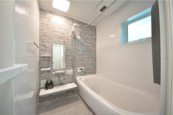 福山市南蔵王町、新築一戸建ての風呂画像です