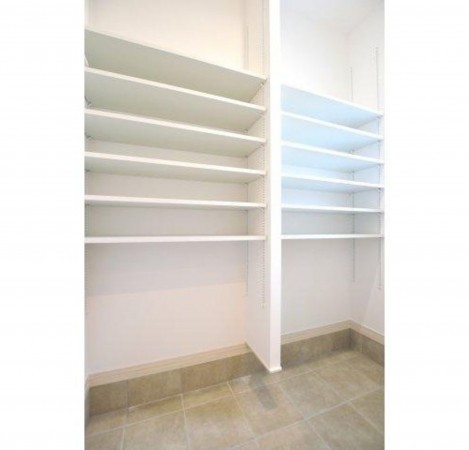 福山市南蔵王町、新築一戸建ての収納画像です