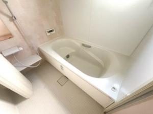 福山市春日町浦上、中古一戸建ての風呂画像です