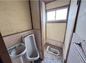 福山市新市町大字新市、中古一戸建てのトイレ画像です